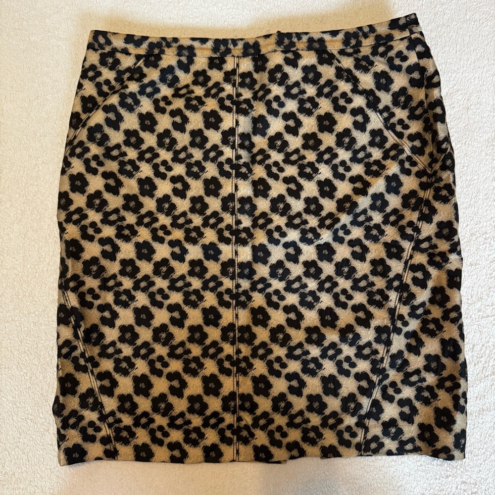 Ann Taylor Black and Tan Patterned Pencil Skirt